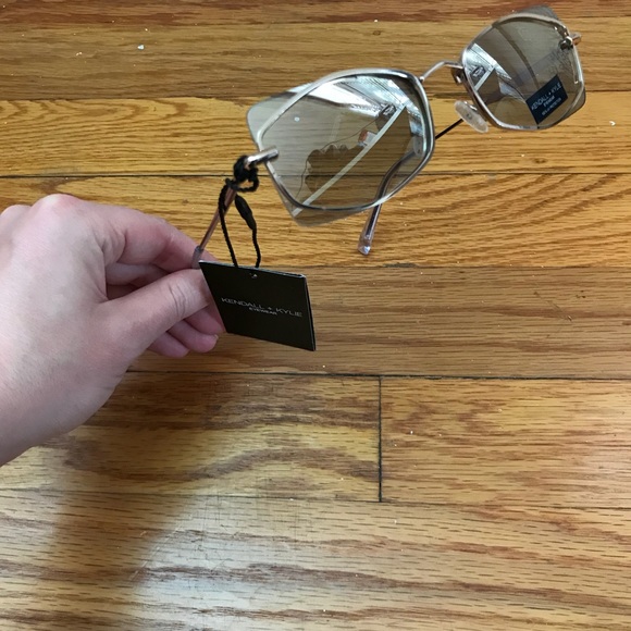 Kendall & Kylie 90’s Style Small Sunglasses - Picture 5 of 8